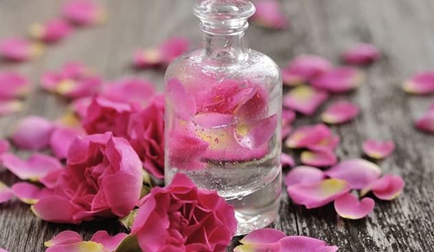 کاربردهای بالینی اسانس گل محمدی