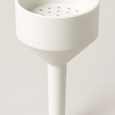 قیف بوخنر پلاستیکی 10سانت